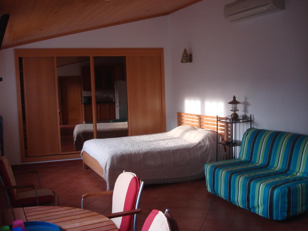 אזייתאו Guest House Dos Olivais מראה חיצוני תמונה